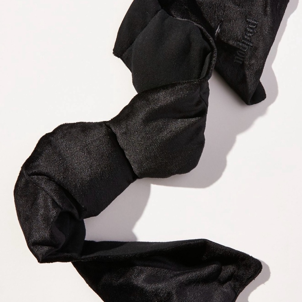 Nodpod Sleep Mask in Black - Picture 9 of 9
